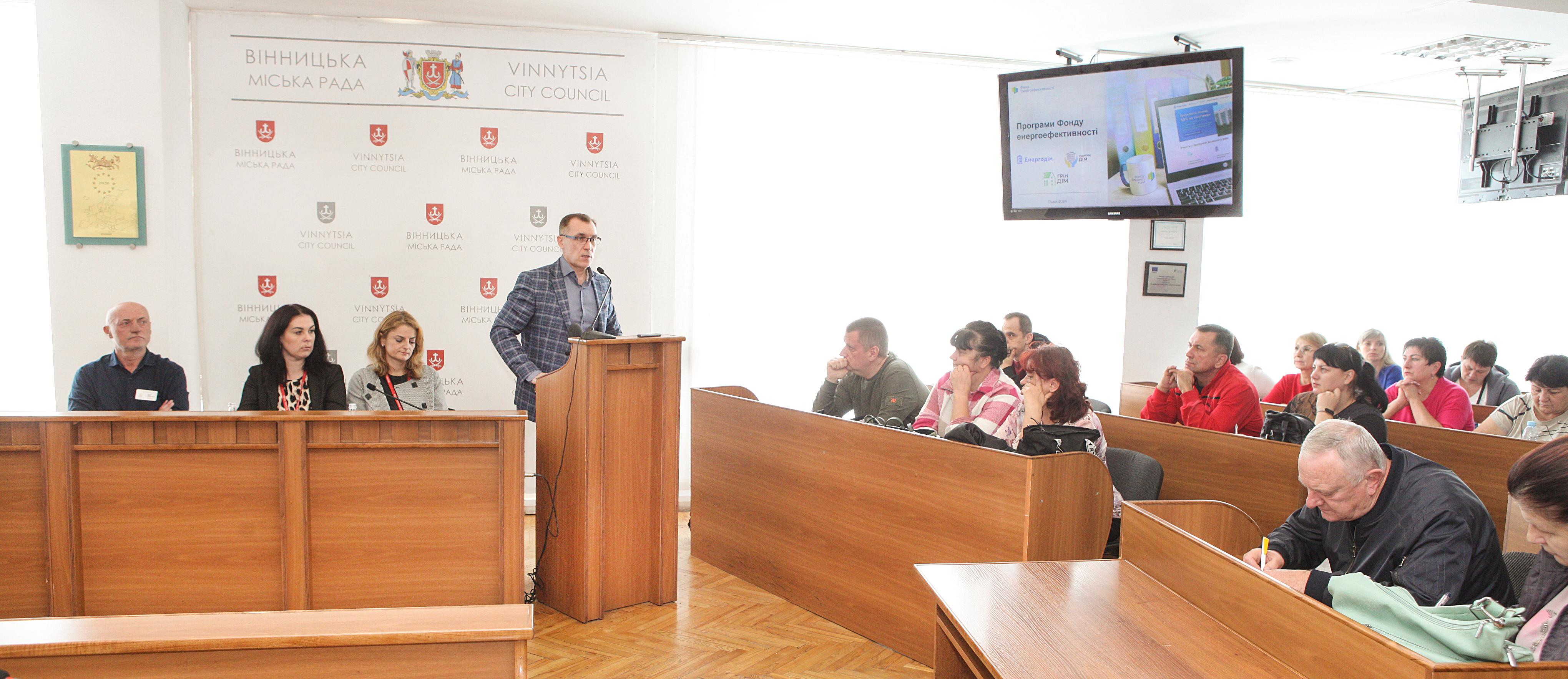 У Вінниці одна з кращих муніципальних  програм з встановлення сонячних електростанцій для загальнобудинкових потреб – фінансовий директор Фонду енергоефективності Микола Ільїнов
