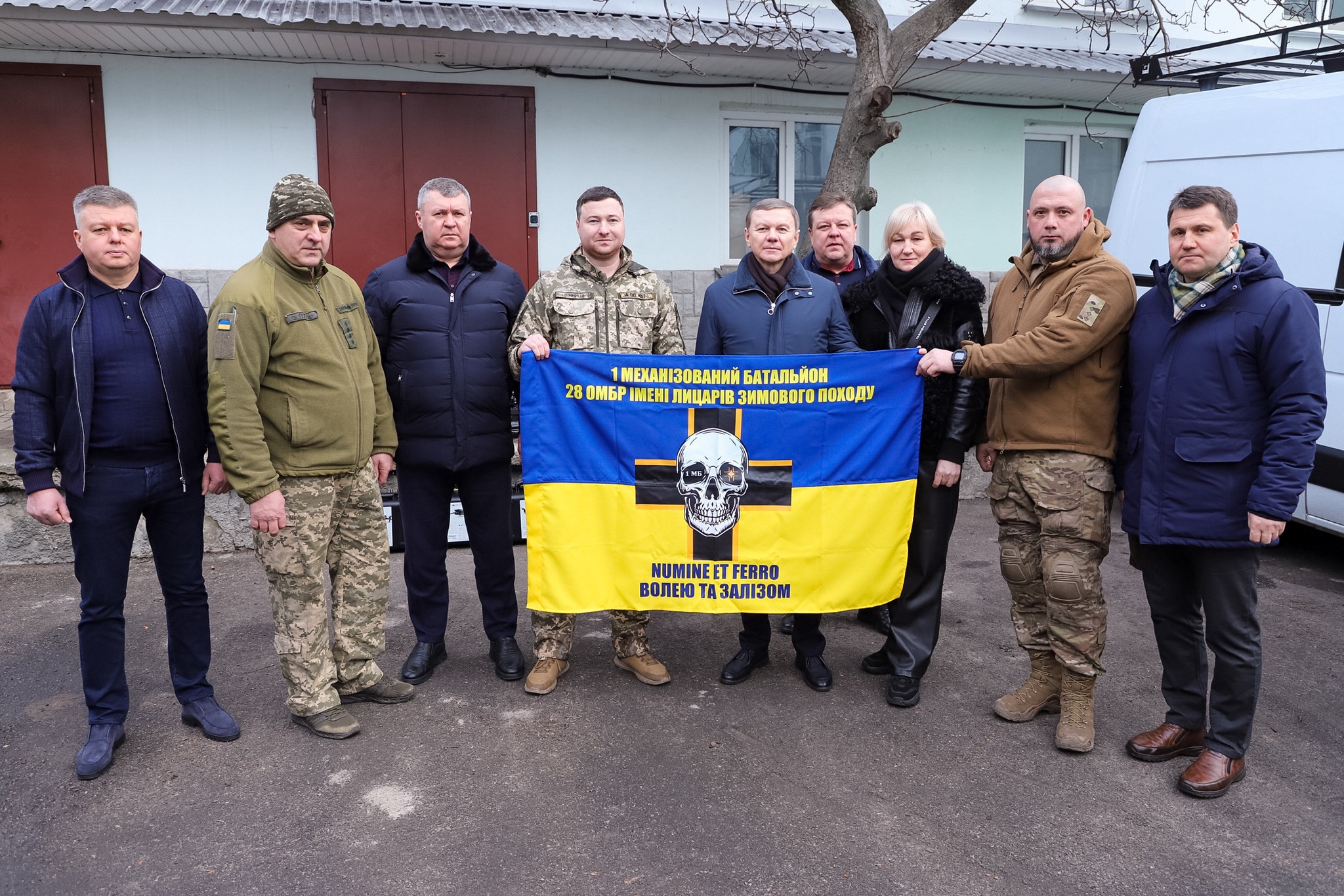 Десять «залізних пташок» на східний напрямок фронту передала Вінницька міська рада спільно з громадою та Міжрегіональним координаційним гуманітарним штабом 