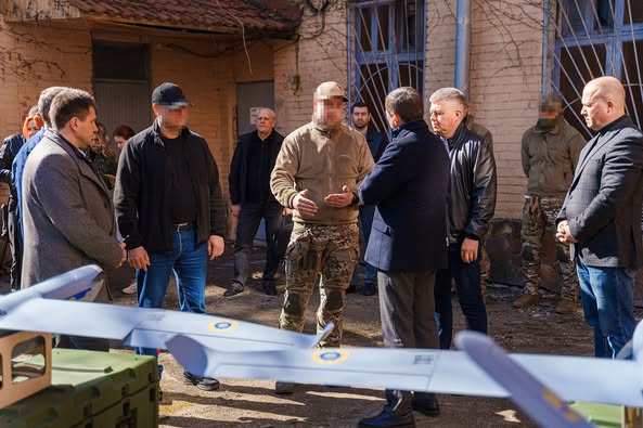 Безпілотний авіаційний комплекс передала Вінницька міська рада разом з громадою та у взаємодії з Міжрегіональним координаційним гуманітарним штабом одному з підрозділів аеророзвідки Сил оборони України