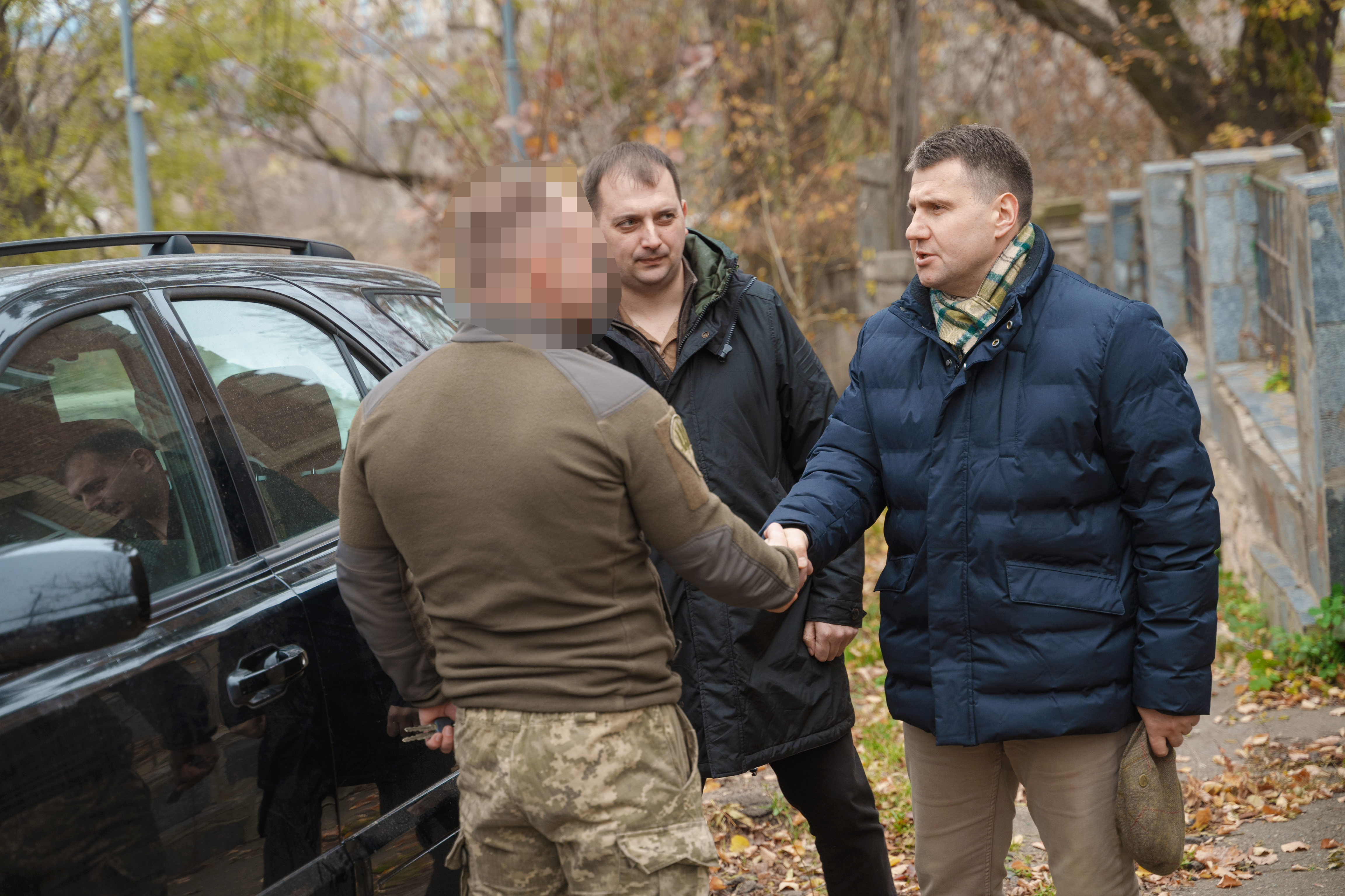 Позашляховик на фронт: Вінницька міська рада спільно з громадою та командою Міжрегіонального координаційного гуманітарного штабу підготувала чергову партію допомоги Захисникам
