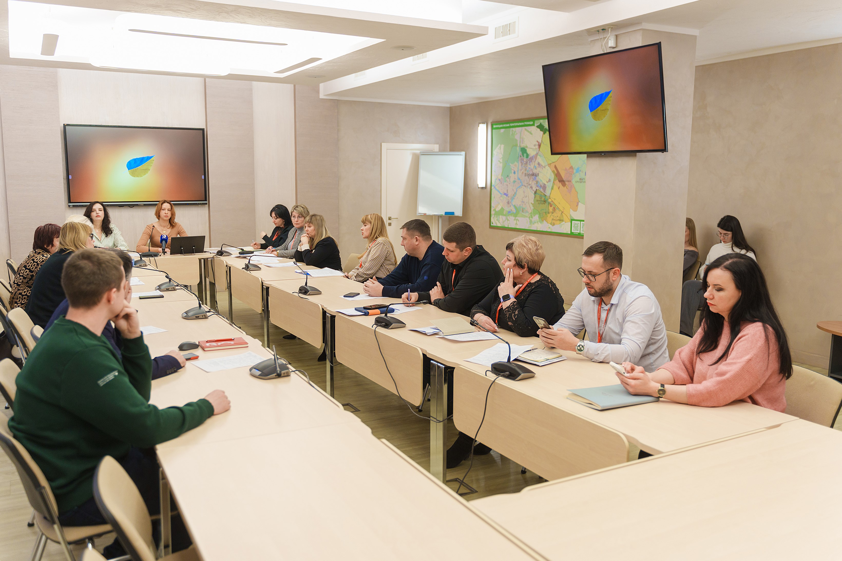 Рада родин полеглих Захисників і Захисниць обговорила нові ініціативи: вшанування матерів, меморіальний сайт та порядок біля Сабарівського кладовища
