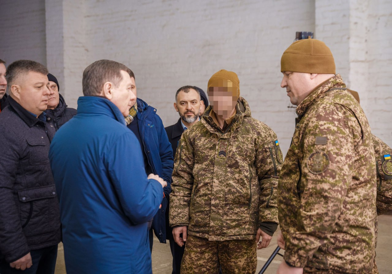 Команда Міжрегіонального координаційного гуманітарного штабу передала нацгвардійцям безпілотні авіаційні комплекси та квадрокоптери Matrice